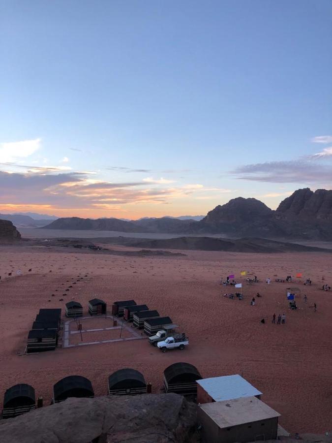 Wadi Rum Starlight Camp Extérieur photo