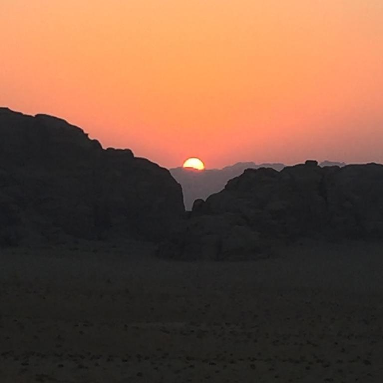 Wadi Rum Starlight Camp Extérieur photo