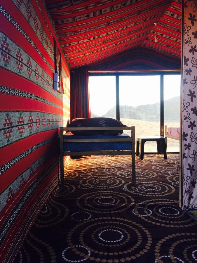 Wadi Rum Starlight Camp Extérieur photo